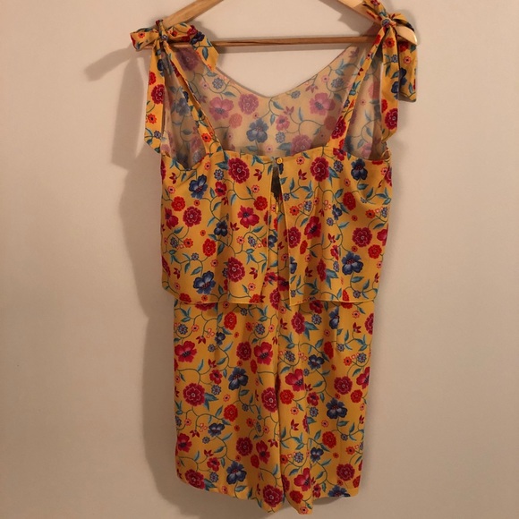 Yellow floral romper - Picture 6 of 9